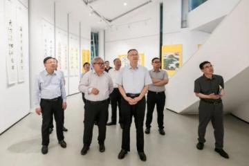 “中国诗书画校园行”走进江西财经大学暨“新文科大讲堂”活动举办